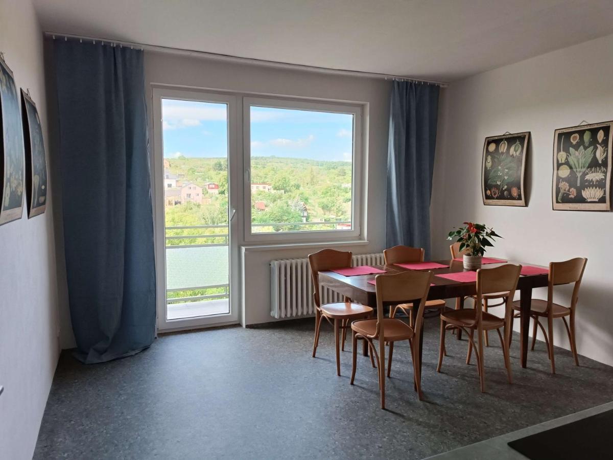 Apartmany Nad Splavem Зноймо Екстер'єр фото