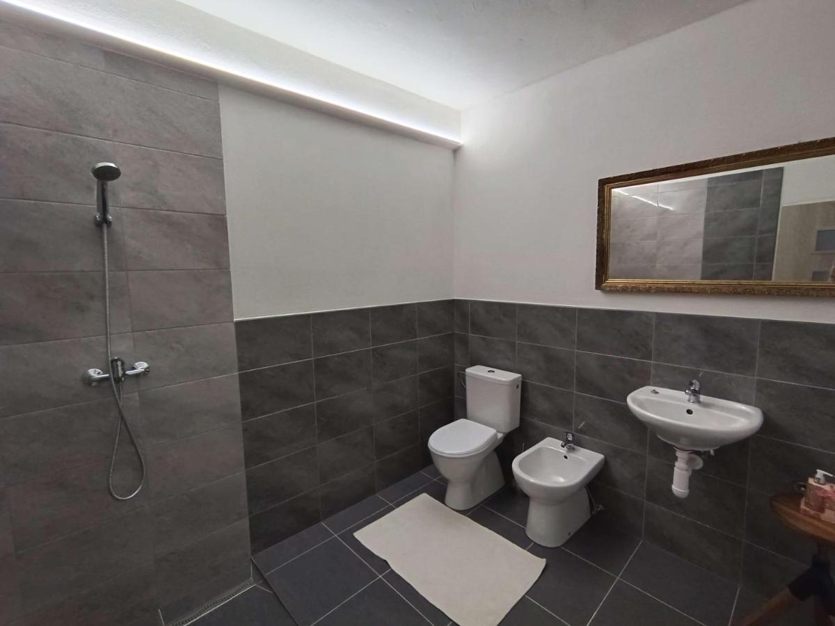 Apartmany Nad Splavem Зноймо Екстер'єр фото